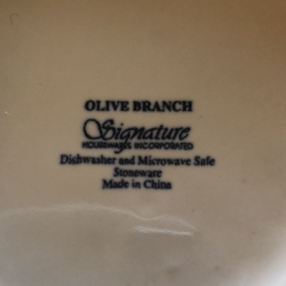 Olive Branch Stoneware Batter Bowl by Signature Housewares Inc.  6”t x 10”w - Picture 6 of 6